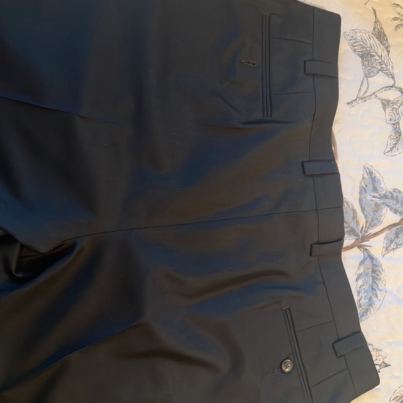 Men’s Calvin Klein Dress Pants - Picture 4 of 7